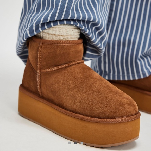 Brand New Emu Foy Flatform Micro Boots - Picture 2 of 7